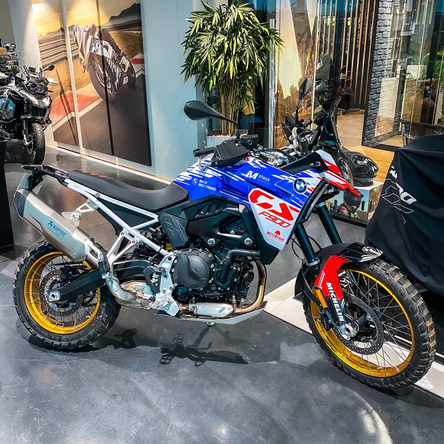 100% Full custom Graphics Kit trails